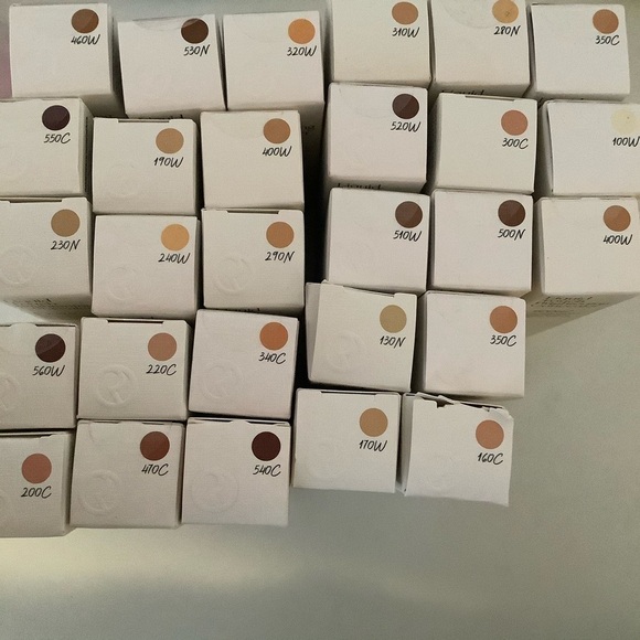 Rare Beauty Liquid Touch Brightening Concealer (multiple shades) - Picture 5 of 5